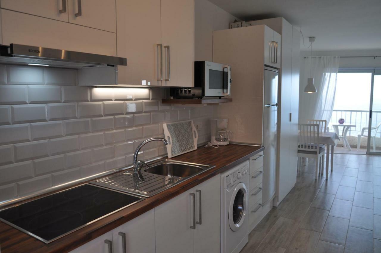 Bright Studio By The Sea Icod De Los Vinos Luaran gambar